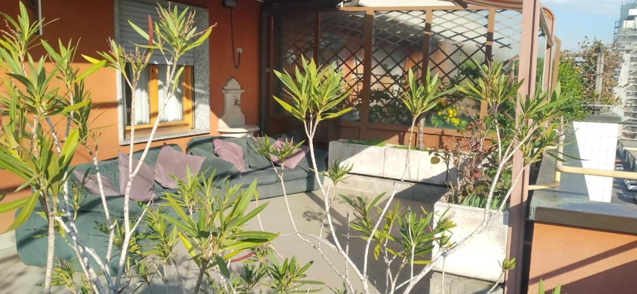 Meraviglioso Super Attico Con Terrazza Milan Exterior photo
